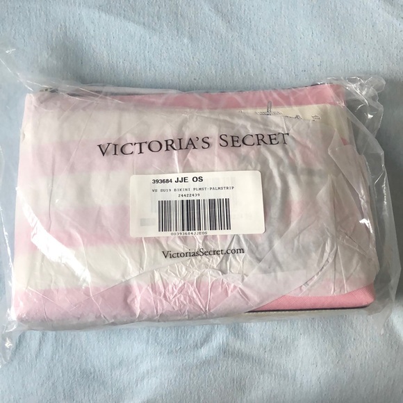 Victoria’s Secret Paradise Bikini Pouch - Picture 2 of 3